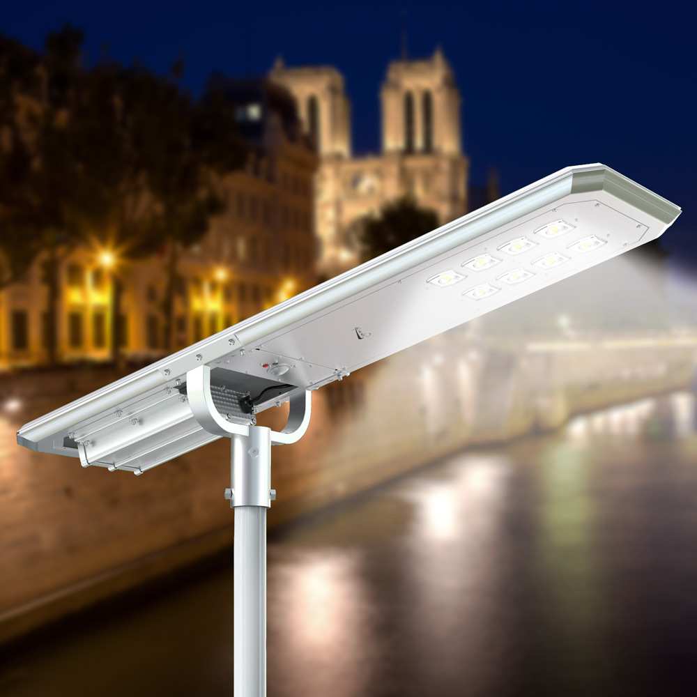 Lampadaire LED à Énergie Solaire 7000 Lumen Jardins et Routes de MAZINGA